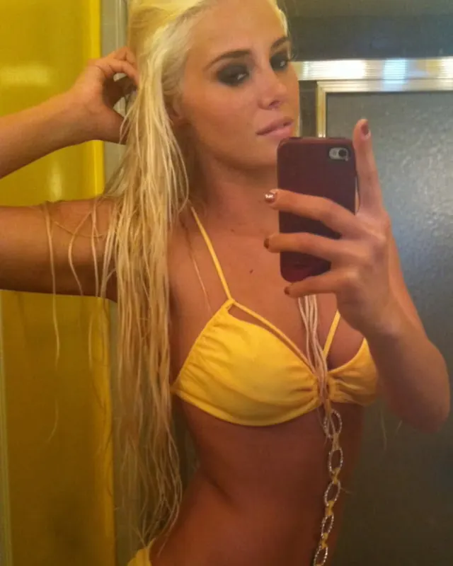 Chloé, 30 ans, dominatrice à Saint-Christol-lez-Alès