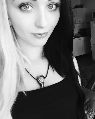 Fiona, 27 ans, dominatrice à Lyon