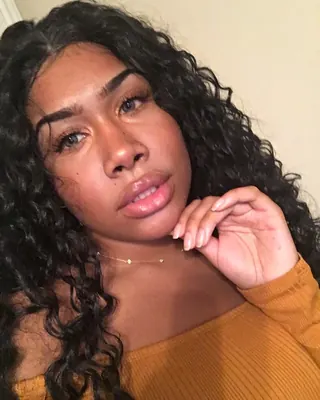 Radia, 38 ans, dominatrice à Grenoble